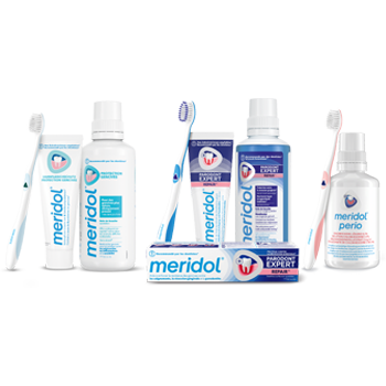 Kit d'hygiène dentaire Meridol : brosses à dents, dentifrice et bains de bouche pour la protection des gencives, Parodont Expert et antiseptique Meridol Med CHX 0,2 %.